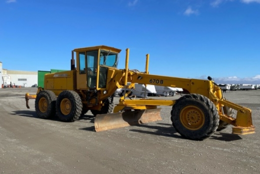 JOHN DEERE 670B JOHN DEERE 670B