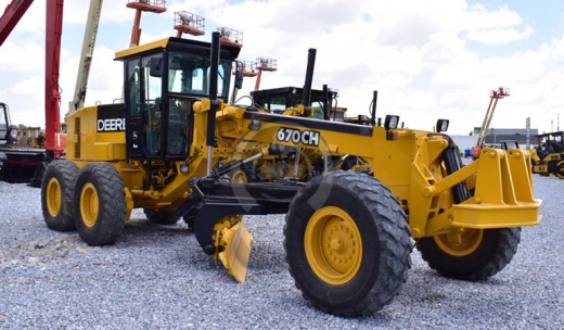 JOHN DEERE 670CH JOHN DEERE 670CH