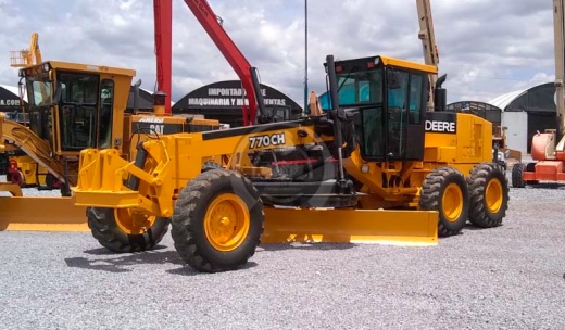 JOHN DEERE 770CH JOHN DEERE 770CH