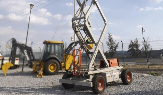 Elevadores de Personal SKYJACK SJ8243